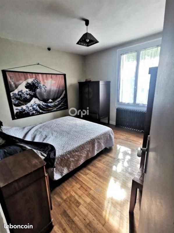 Appartement 1 pièce 130 m² - Poitiers 86000 (image principale 0)