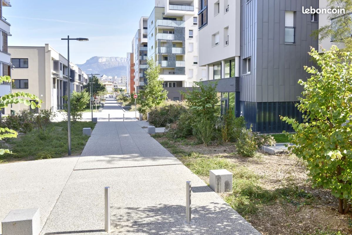 Parking/box Annecy · 40 000 €