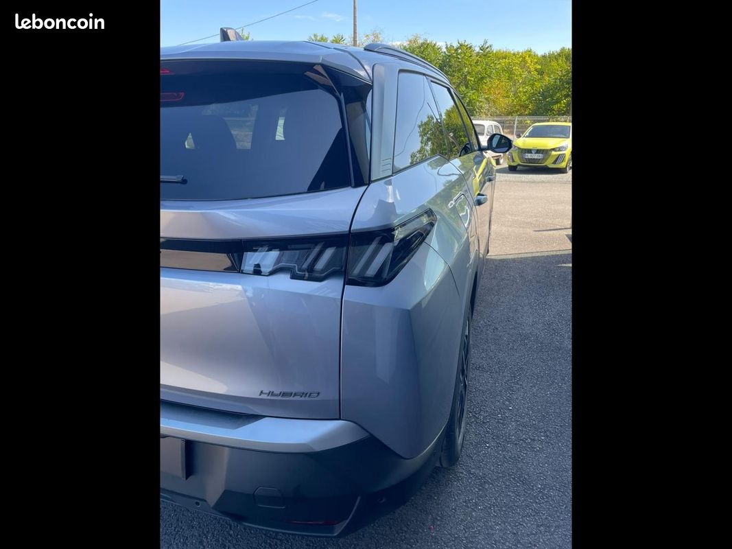 Peugeot 5008 Hybrid 145ch Allure e-DCS6 (image 11)