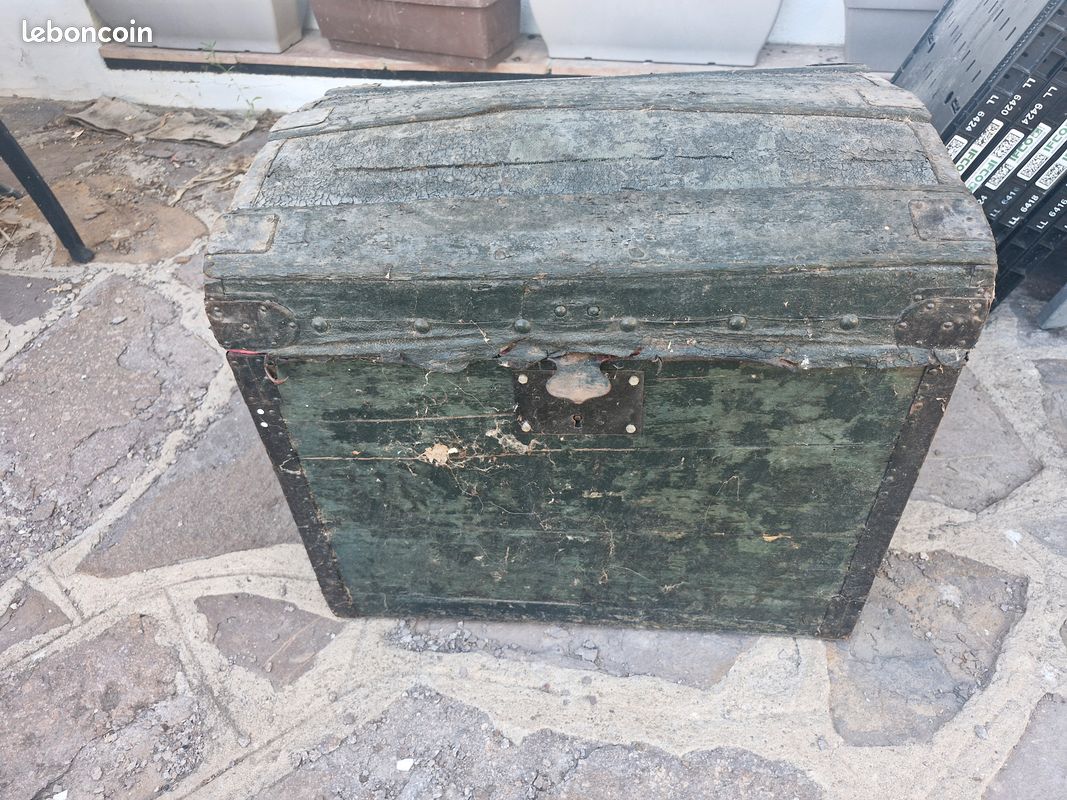 Vend coffre ancien (image 2)