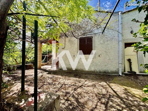 Terrain 464 m² Nimes