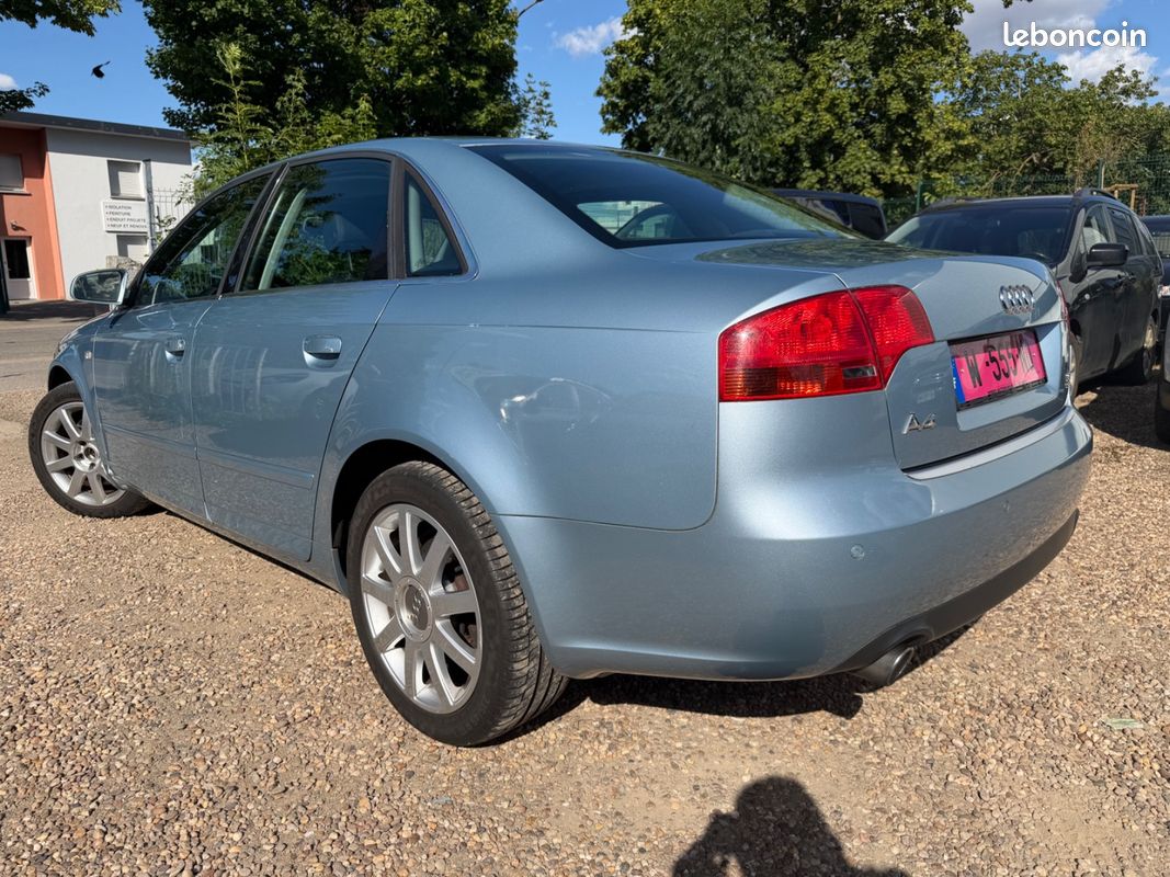 Audi A4 Berline 3.2 FSI 255 Quattro Ambition Tiptronic (image 2)