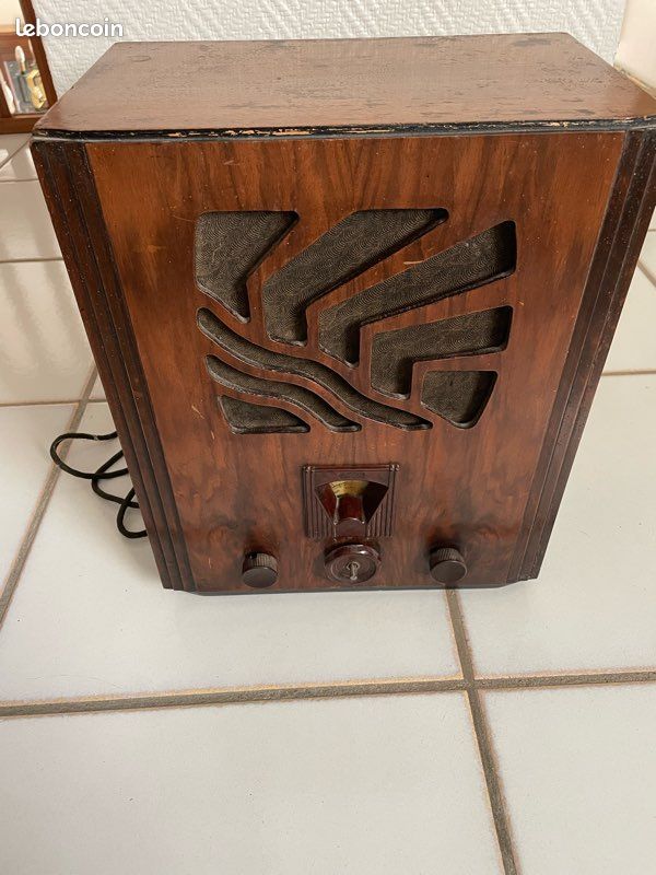 Radio ancienne (image 1)