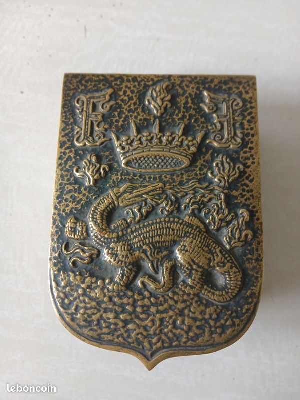 Boîte vide-poche Max Le Verrier en bronze – Salamandre de François Ier – Signée 12 cm (image 2)