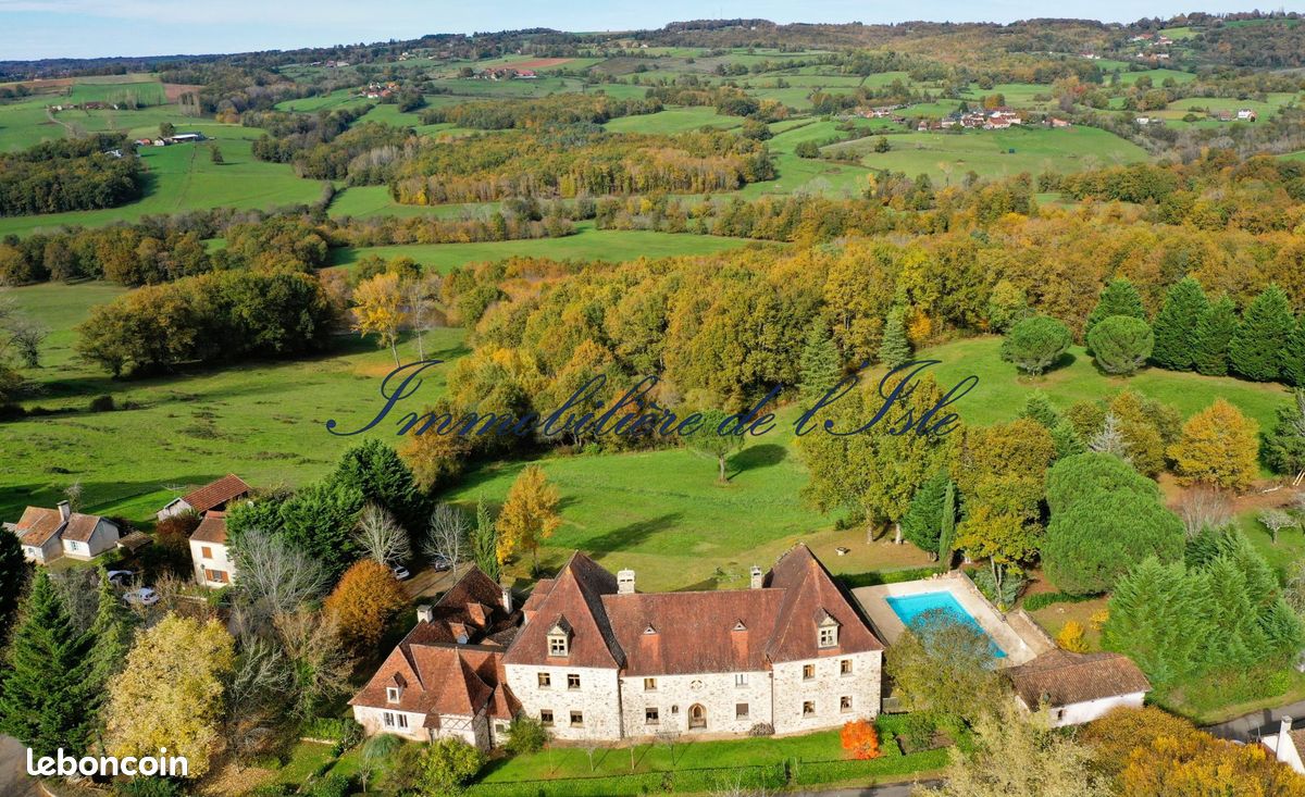 Maison 31 pièces 833 m² · à Périgueux · 833 m² · 1 488 375 €