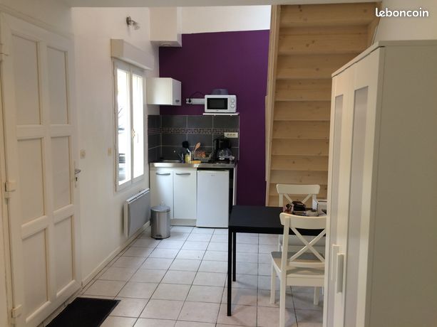 Appartement F1 bis avec mezzanine place Saint Anne