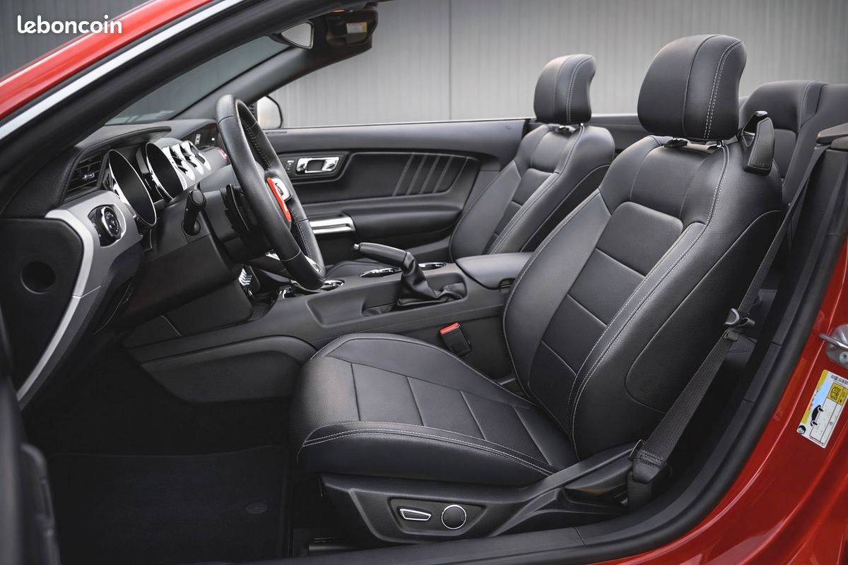 Ford Mustang Cabriolet V8 GT 5.0l - 421cv BVA6 - Look Shelby GT 500 – Full options – Jantes 20’ – Hifi Shaker + caisson basse coffre – Pack Individual – Pack Confort – Pack Sécurité – Garantie 1 an (image 8)