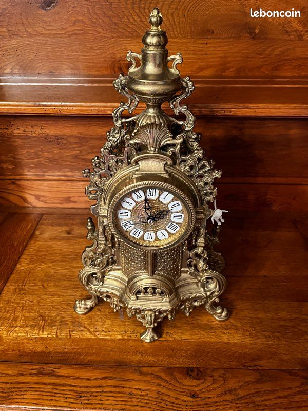 Pendule bronze (image 1)
