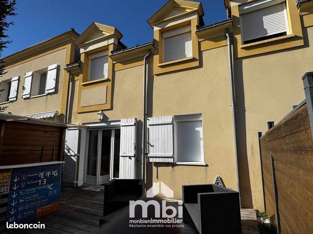 Appartement 4 pièces 82 m² · à Fosses · 82 m² · 1 400 €/mois