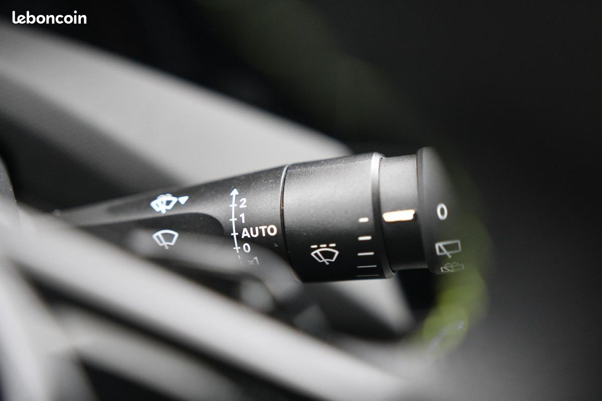 PEUGEOT 308 PHEV 180 e-EAT8 GT +VISIO 360 (image 25)