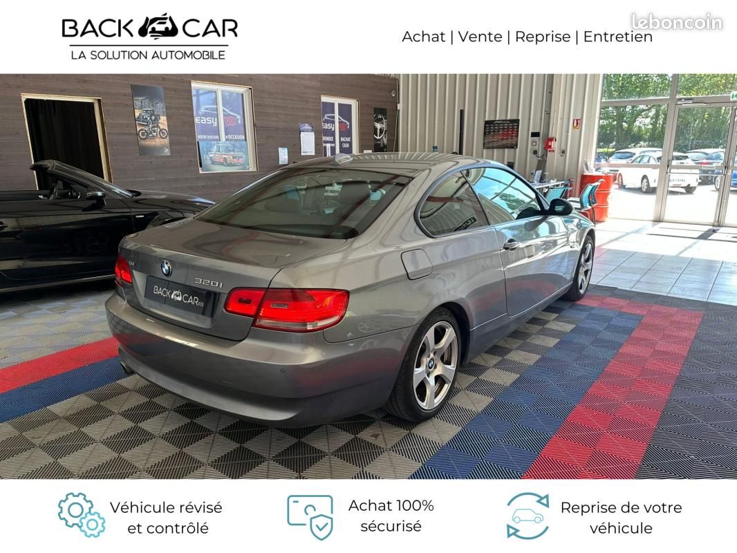 BMW Série 3 E92 Coupe 320i 170ch (image 8)