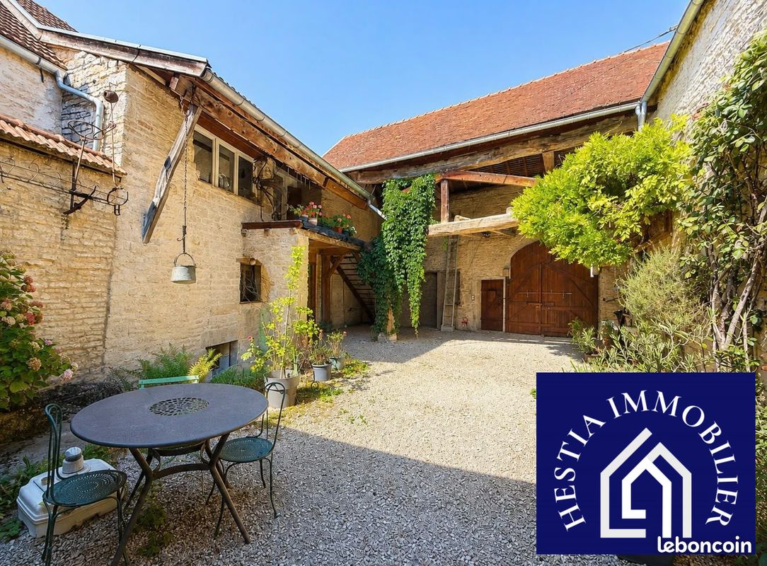 Maison 8 pièces 100 m² · à Laignes · 100 m² · 150 000 €