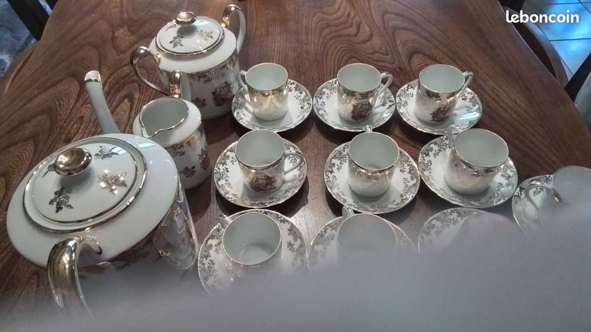 Service à café. LIMOGES (image 1)