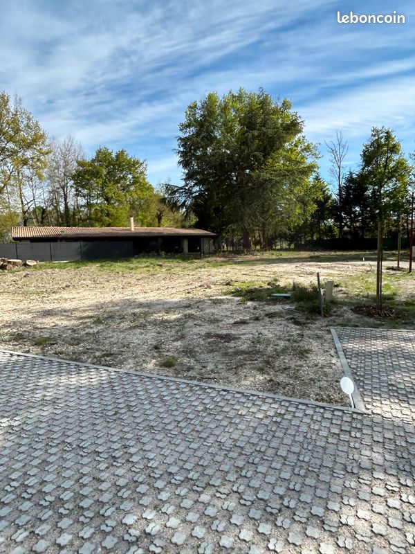 Terrain Viabilisé de 650 m2 à VIREFOUGASSE MARGAUX · à Soussans · 125 000 €