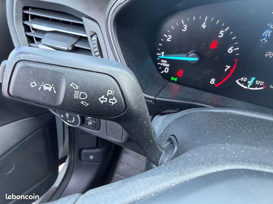 FORD FOCUS BREAK 1.0 ECOBOOST SCTI 125CH TITANIUM - BLUETOOTH - GPS - CROCHET D'ATTELAGE - RADAR DE RECUl (image 19)