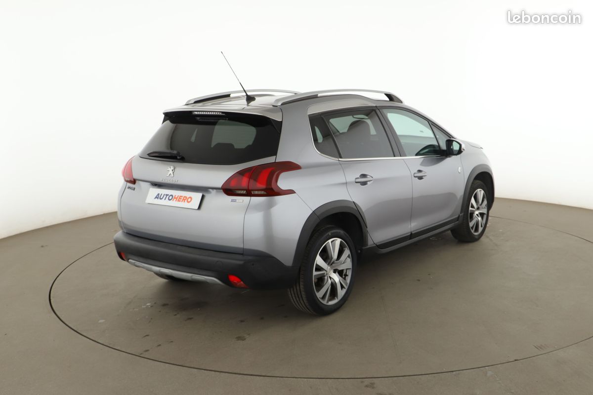 Peugeot 2008 1.2 PureTech Crossway 110 ch (image 3)