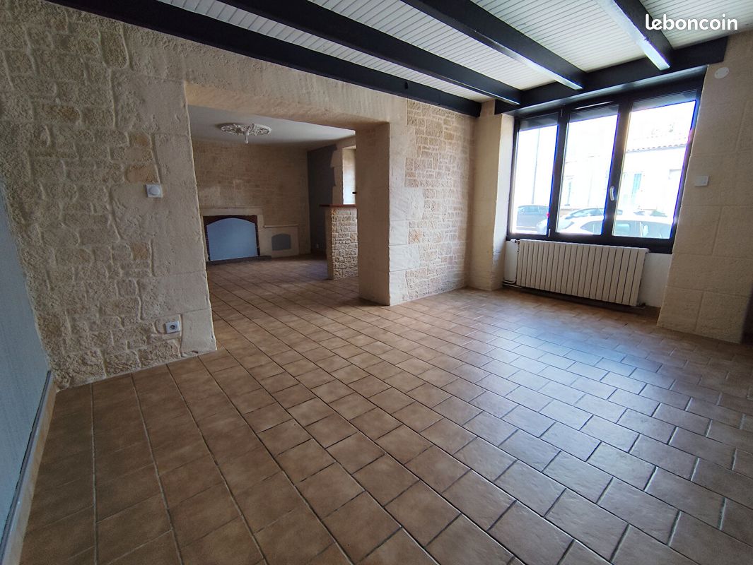 Maison de ville 6 pièces 115 m² - La Crèche 79260 (image principale 3)