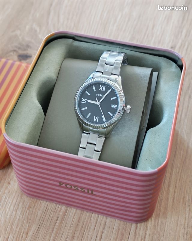 Montre Fossil femme (image 1)