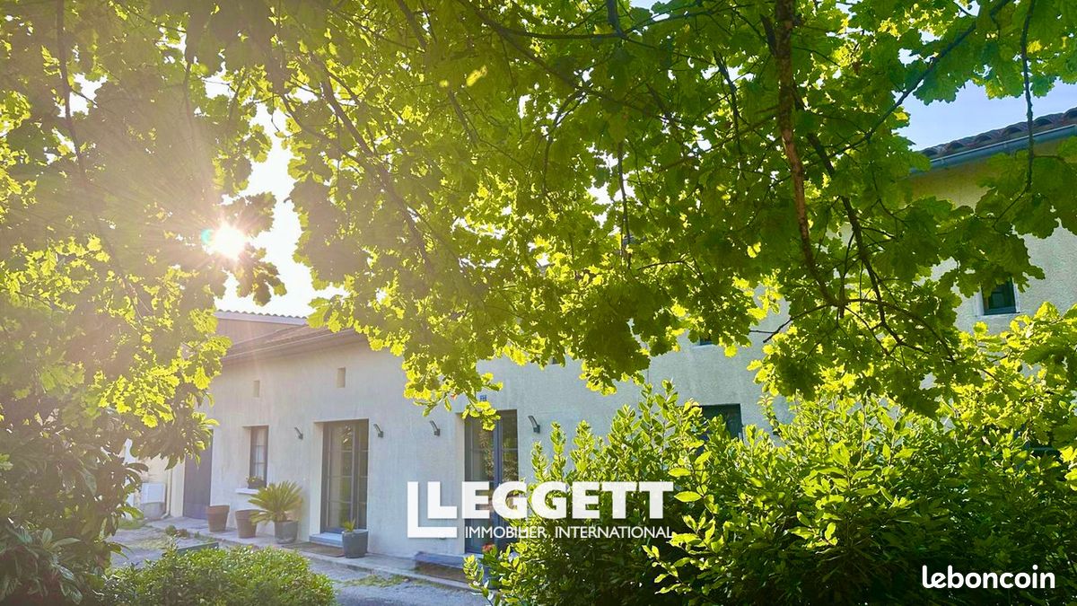 Maison 8 pièces 186 m² · à Barbezieux-Saint-Hilaire · 186 m² · 299 000 €