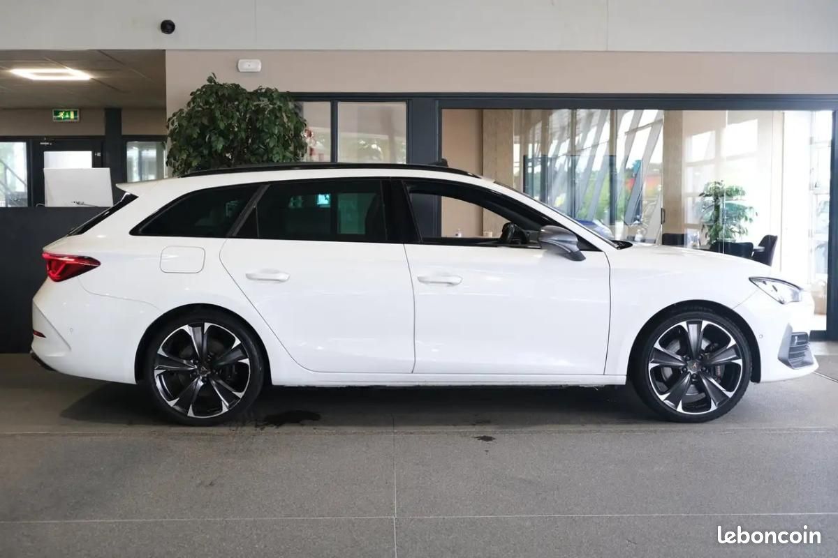 Cupra Leon SPORTSTOURER 1.4 E-HYBRID VZ 245PK PANORAMIQUE SUPERSPORT 245 CH AVANT BVA - CAMÉRA D'... (image 7)