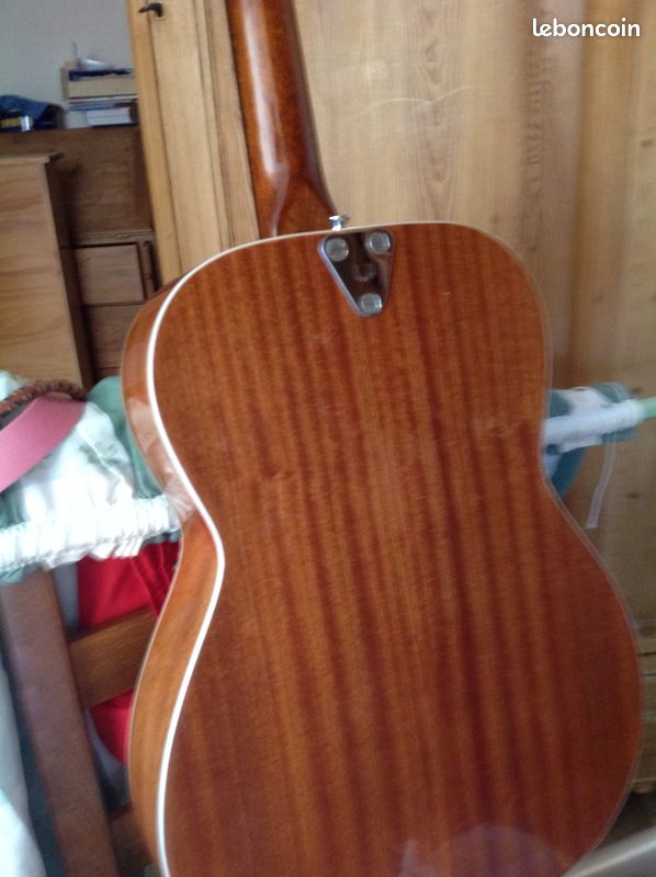 Guitare Crucianelli (image 9)