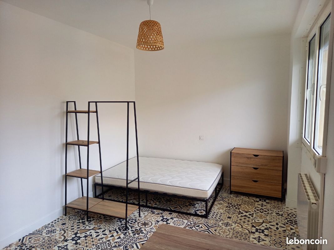 Appartement 1 pièce 17 m² · à Clermont-Ferrand · 17 m² · 550 €/mois