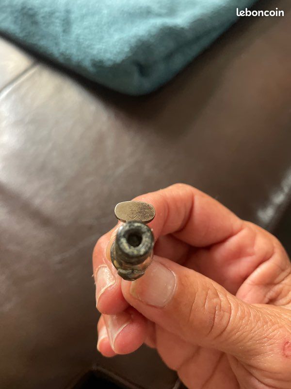 Petit robinet ancien (image 3)