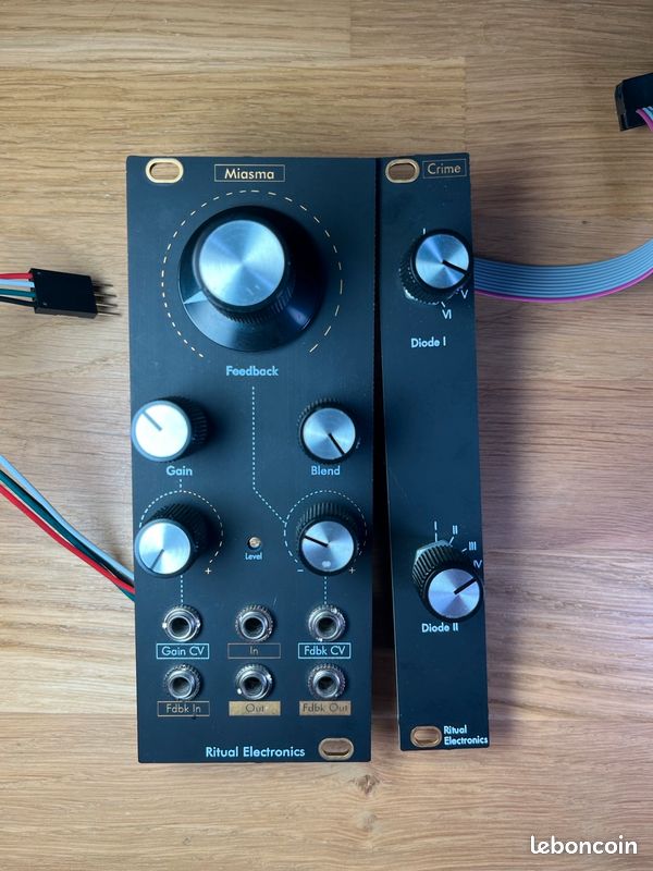 Miasma + Crime Ritual Electronics - Instruments de musique