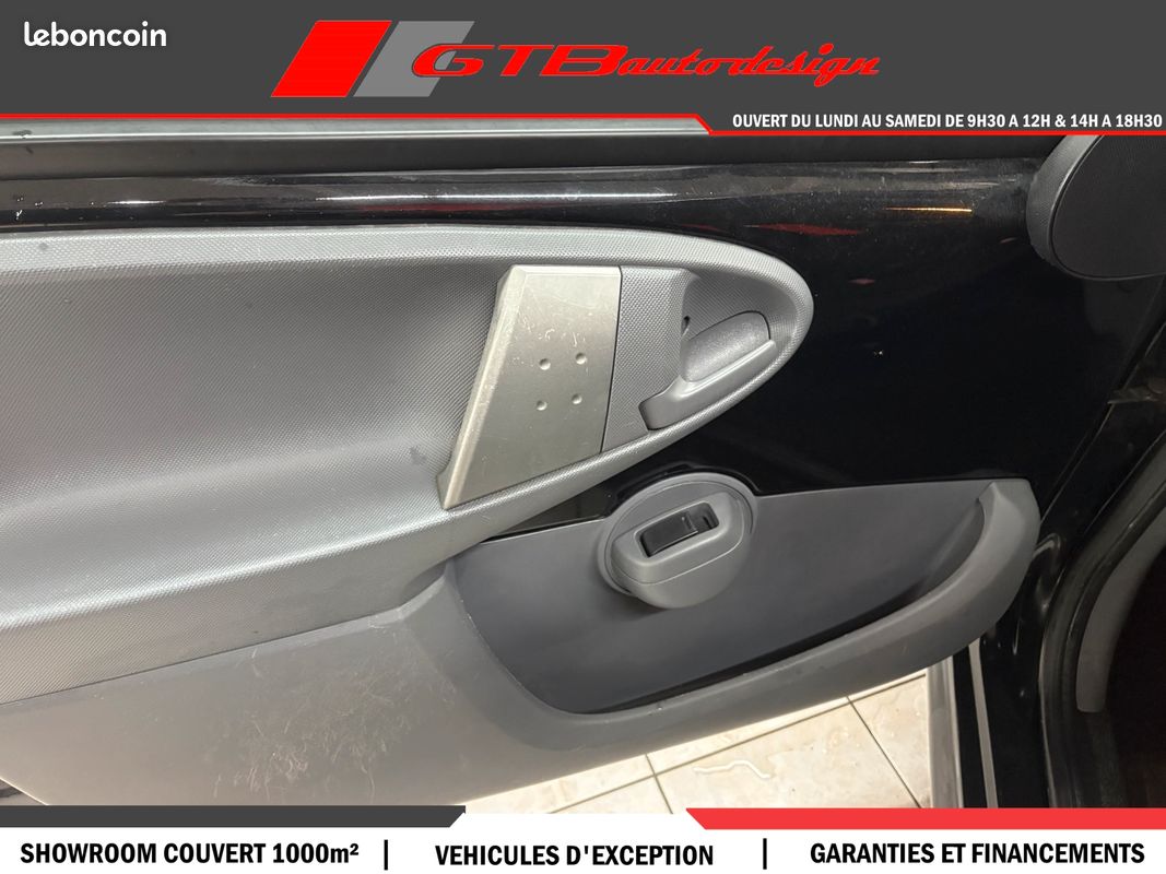 Citroen c1 (2) 1.0 68 confort 5p (image 8)