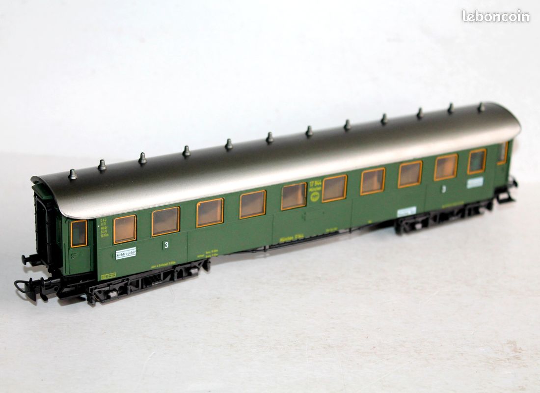 SMCF 486, voiture de banlieue dite Bruhat 2 Cl .Bmyi 7.5721 BO
