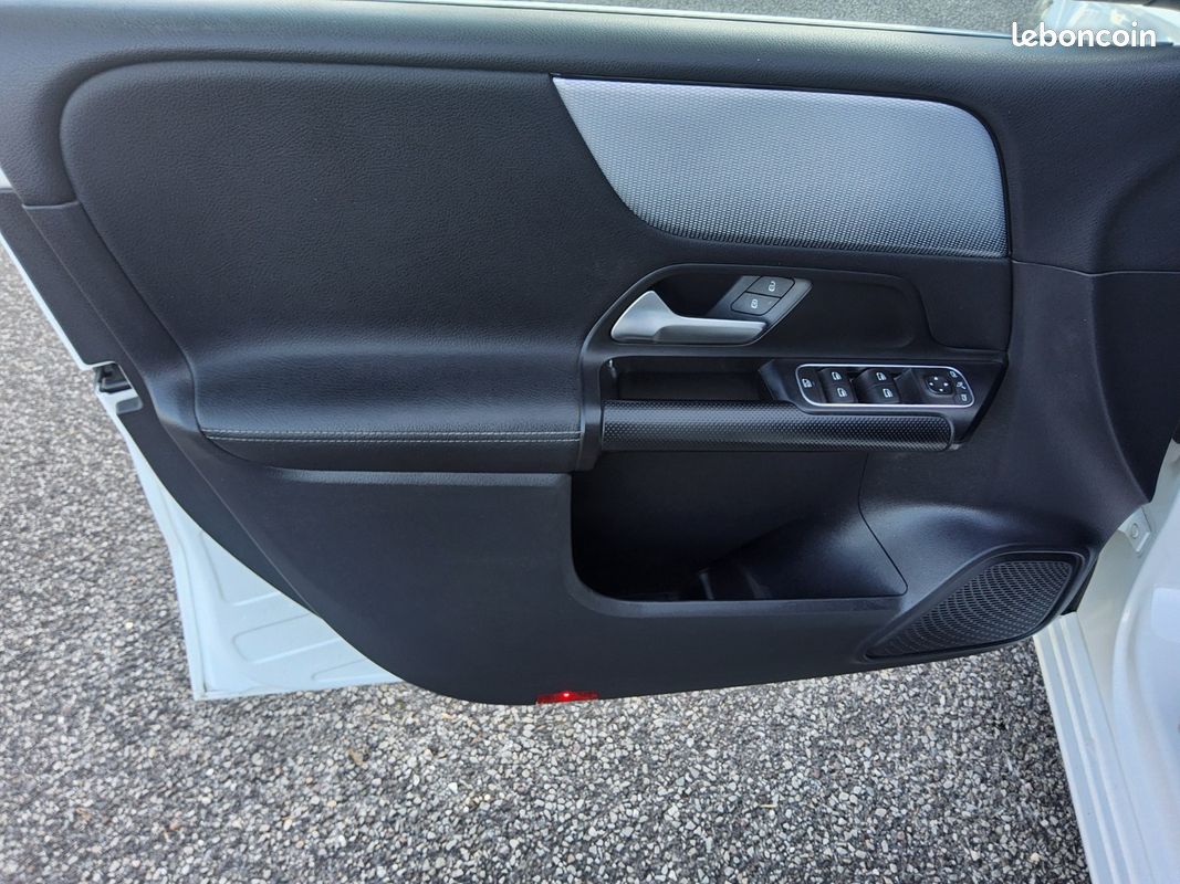MERCEDES CLASSE B 180 d 8G-DCT Progressive Line Edition (image 22)