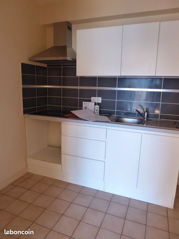 Appartement 2 pièces 58 m² · à Yssingeaux · 58 m² · 525 €