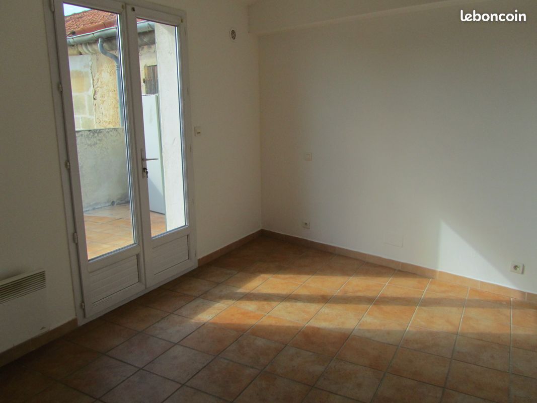 Appartement 3 pièces 90 m² · à Maussane-les-Alpilles · 90 m² · 890 €/mois