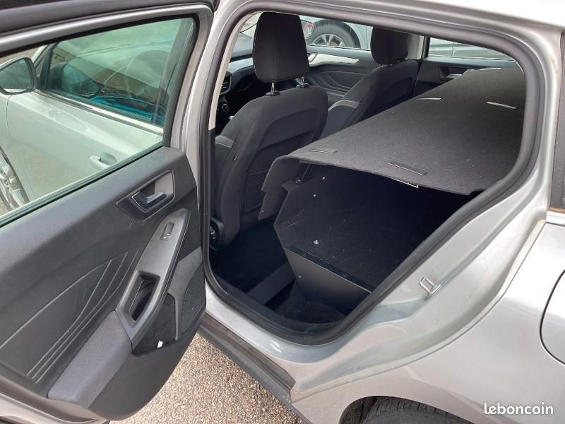 Ford Focus SW 1.5 EcoBlue 95ch Trend Business (image 4)