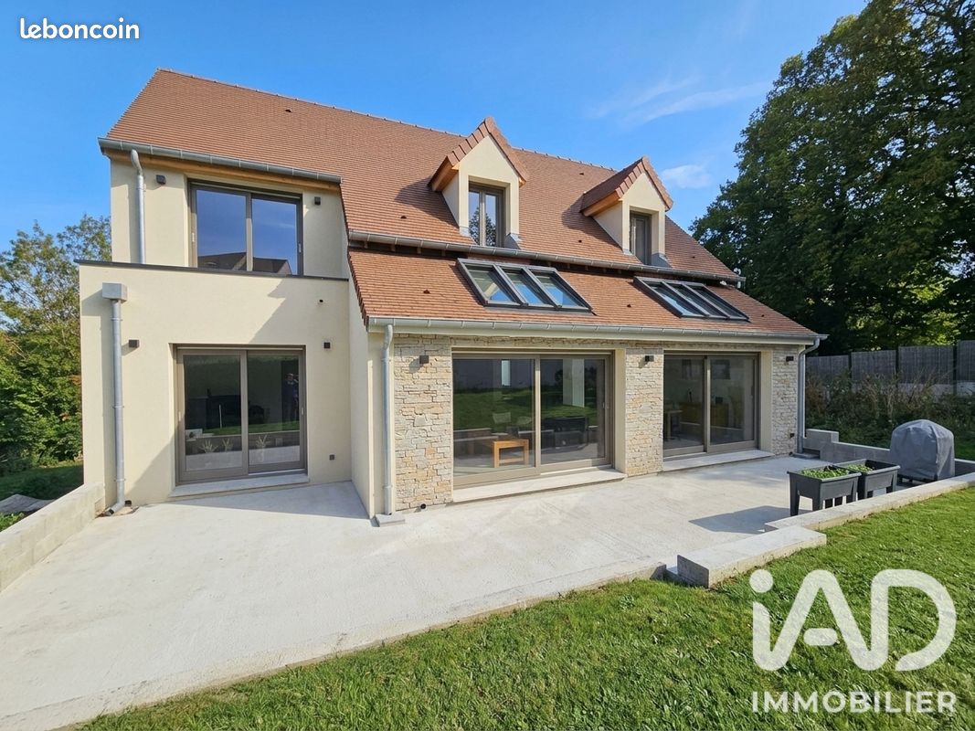 Maison 7 pièces 152 m² · à Houdan · 152 m² · 590 000 €