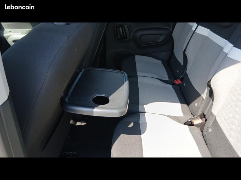Citroen Berlingo Van XL 950kg BlueHDi 130ch S&S EAT8 Pack Premium Connect (image 32)