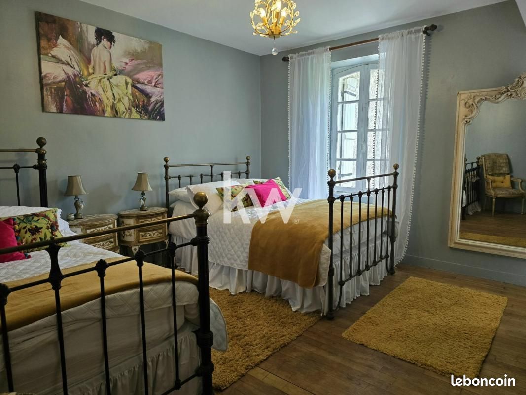 Moulin 8 pièces 240 m² - Saint-Paul-Lizonne 24320 (image principale 8)