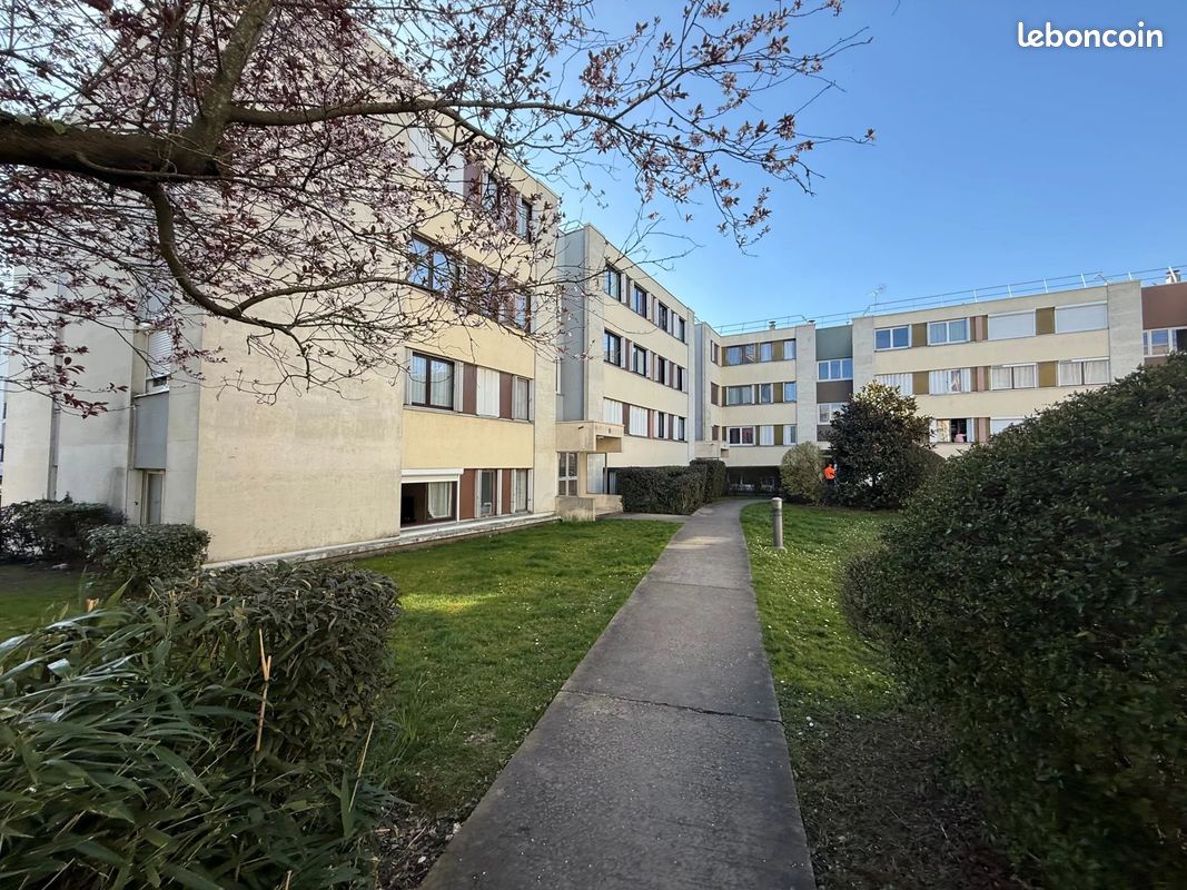 Appartement a louer chelles - 1 pièce(s) - 28 m2 - Surfyn