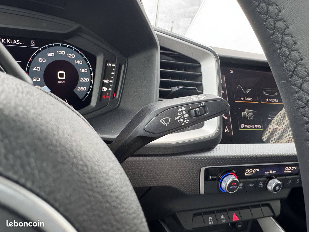 AUDI A1 Sportback 25 TFSI 95 ch BVM5 Design (image 16)