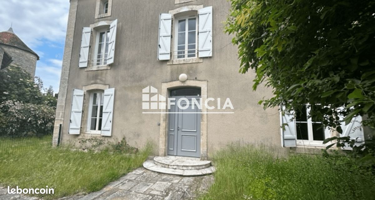 Maison 5 pièces 128 m² · à Civaux · 128 m² · 747 €/mois