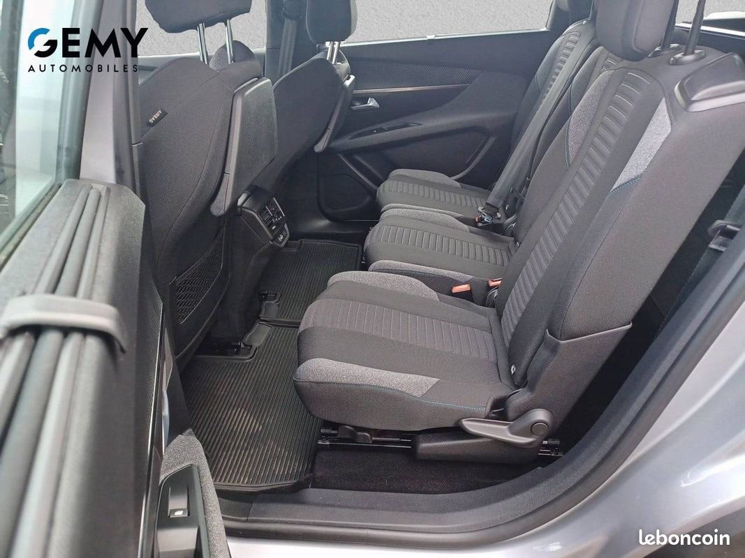 PEUGEOT 5008 Hybrid 136 e-DCS6 Active Pack (image 10)