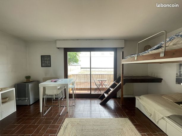 Studio 1 pièce 26 m²