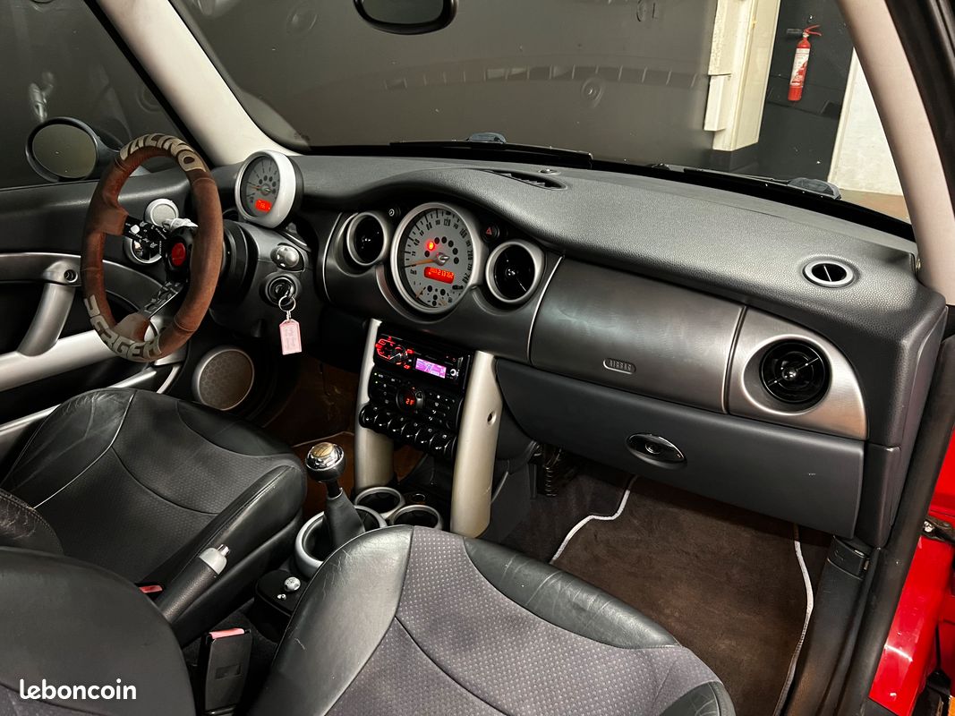 MINI Cooper S 1.6 i 250cv Stage 2 (image 8)