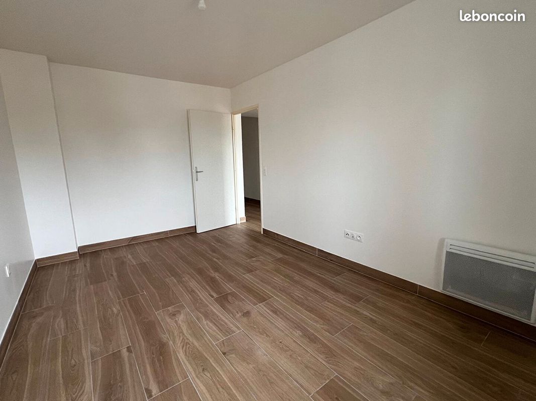 Appartement a louer - 2 pièce(s) - 44 m2 - Surfyn