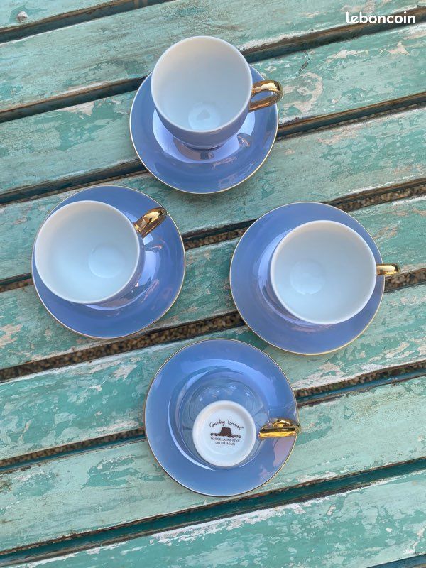 Tasse à Café Arcopal France – Bleu-violet Irisé + Soucoupe – Lignes Dorées – Vintage