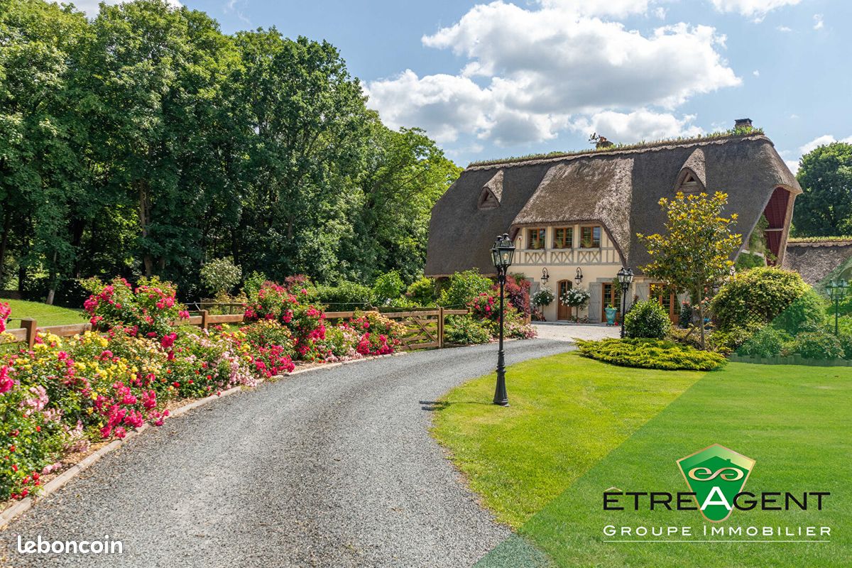Maison 10 pièces 347 m² · à Saint-Philbert-sur-Risle · 347 m² · 1 490 000 €