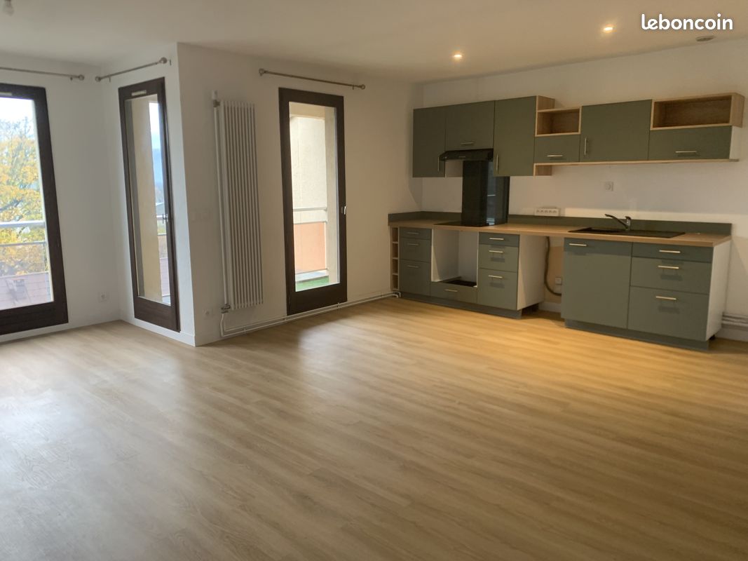 Appartement 2 pièces 57 m² · à Meylan · 57 m² · 845 €/mois