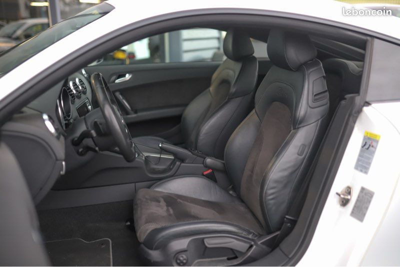 AUDI TT 2.0 TFSI 211 cv QUATTRO PACK COMPETITION S-LINE - KIT AIRLIFT PERFORMANCE - CARNET AUDI (image 10)