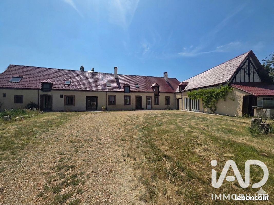Maison 11 pièces 396 m² · à Gohory · 396 m² · 292 000 €