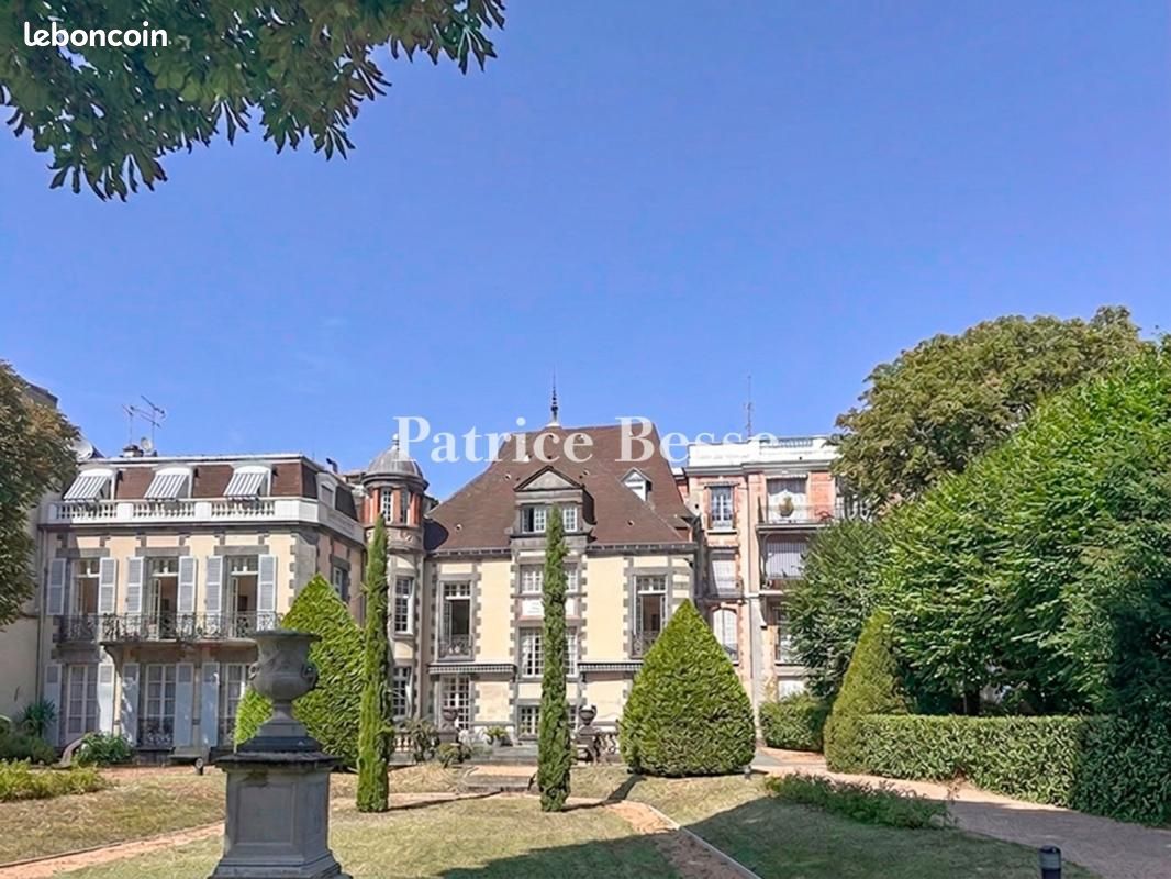 Appartement 12 pièces 296 m² · à Vichy · 296 m² · 720 000 €
